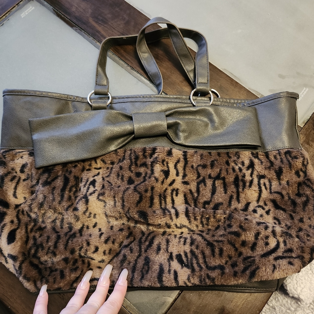 Tiger stripe pocketbook